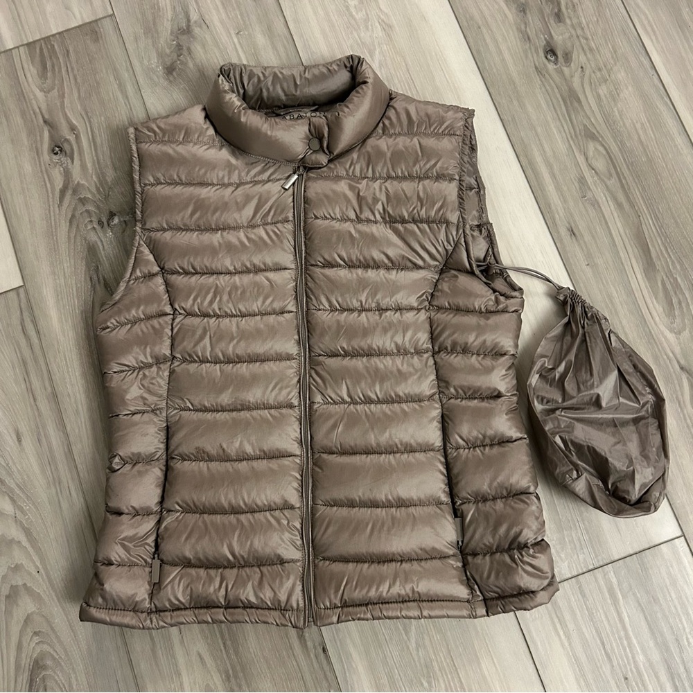 Aritzia Babaton Blake Puff Vest Goose Down Size S NWOT w Matching Bag